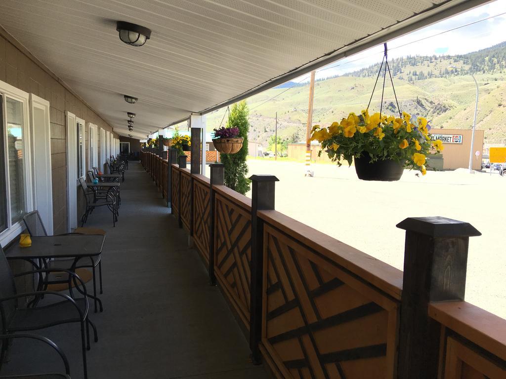 Sunset Motel Cache Creek Luaran gambar
